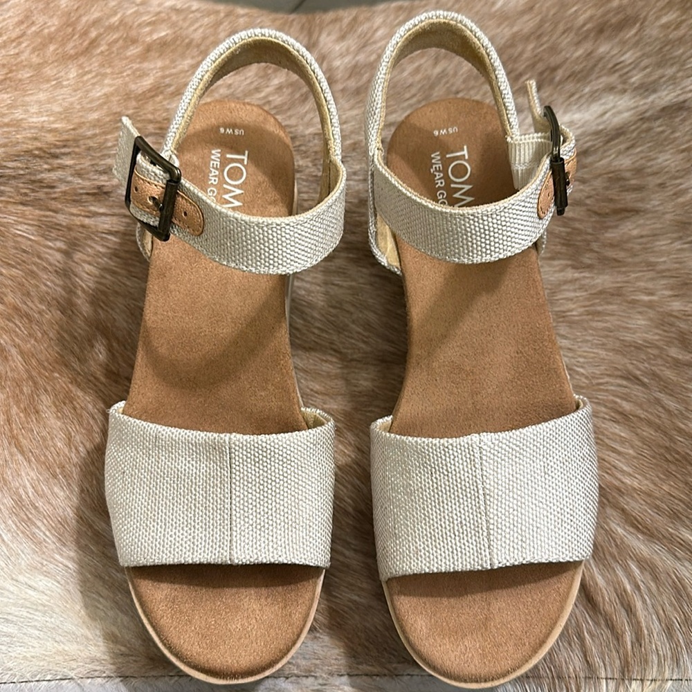 NWOB TOMS Diana Natural Wedge Sandal